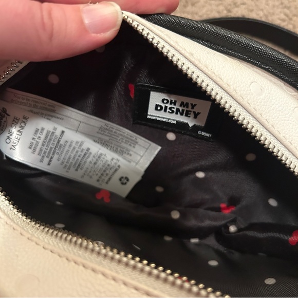 Disney “Oh Mickey!” Pop Art Speech Bubble Crossbody Purse - Picture 5 of 9